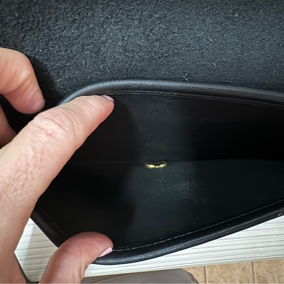 Coach Vintage Dinky Black Crossbody Bag with Gold Hardware - Picture 10 of 11